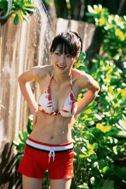 小莹客厅激情46章至51章视频